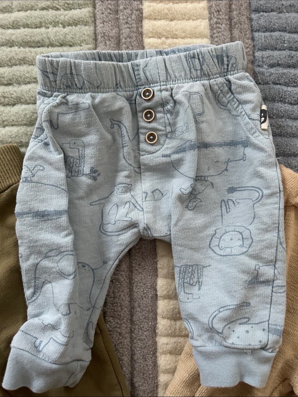 Rabbit + Bear Pants - Picture 2 of 7